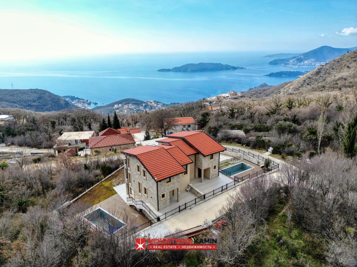 Two furnished villas with pools, Budva, Kuljače